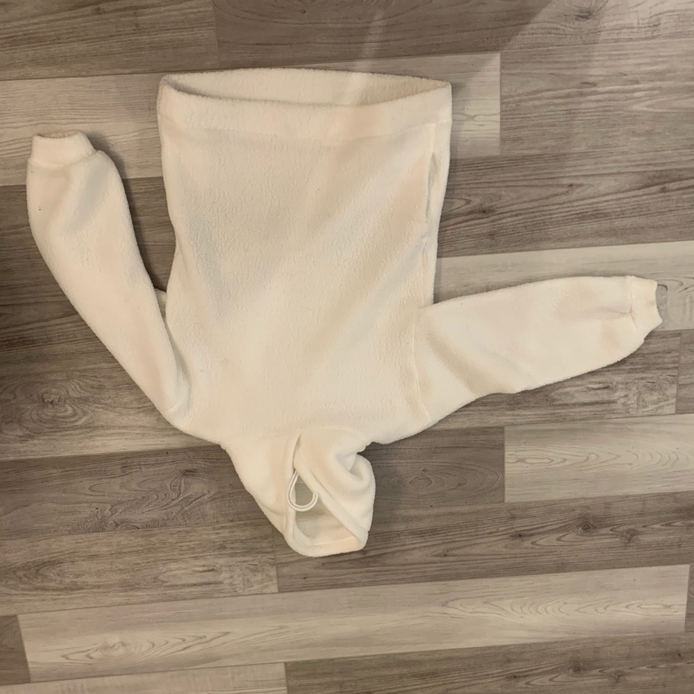 Aritzia sweater